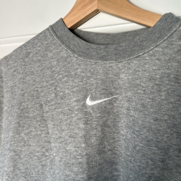 Nike Crewneck Sweatshirt - Picture 3 of 4